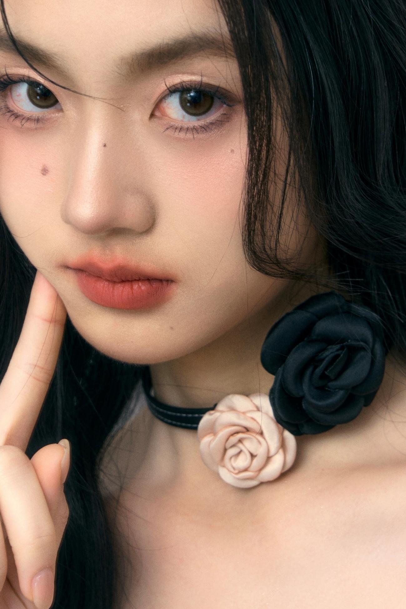 Floral Choker Necklace