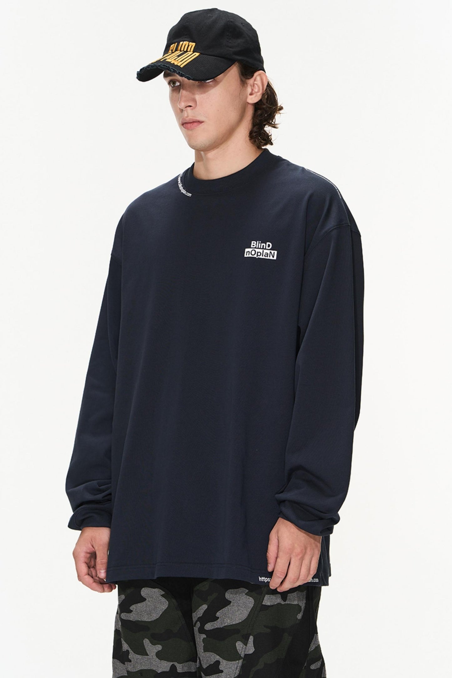 Base Logo Loose T-Shirt