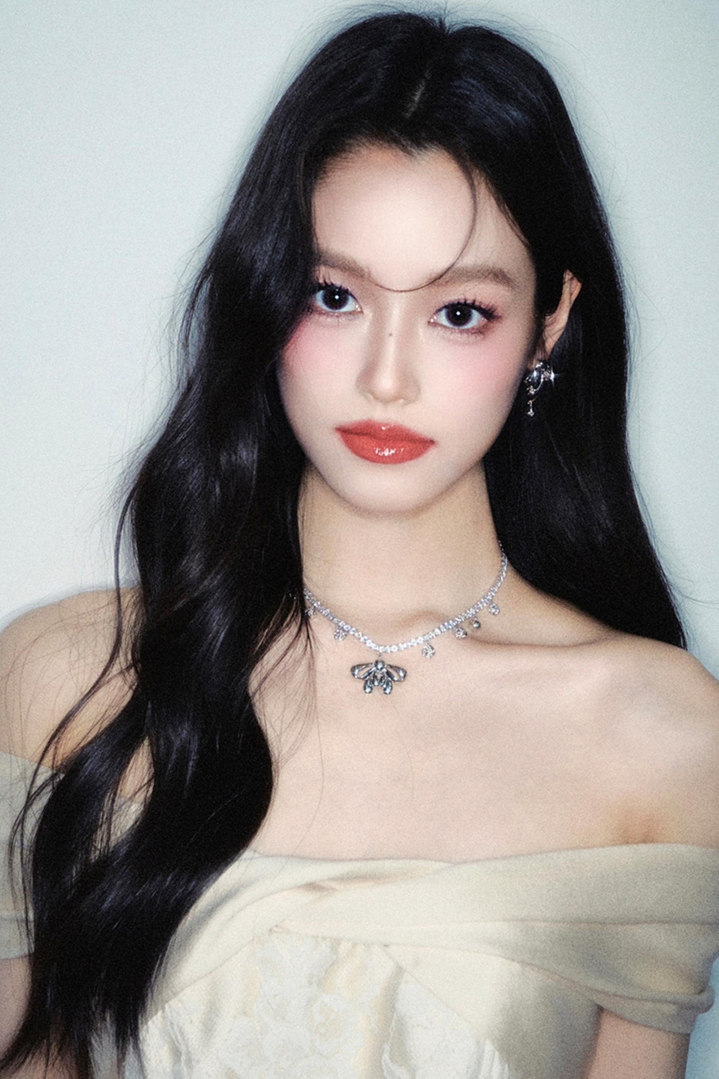 Zirconia Bow Necklace