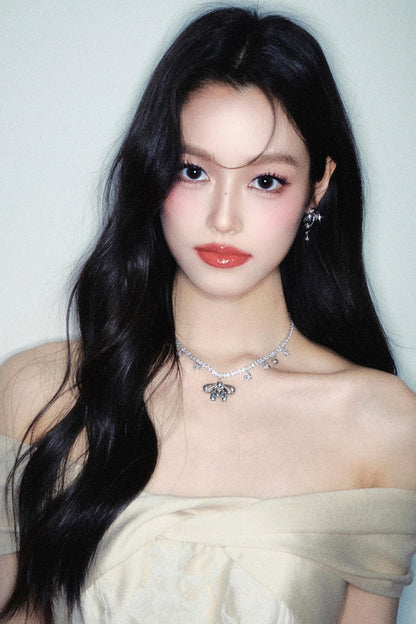 Zirconia Bow Necklace