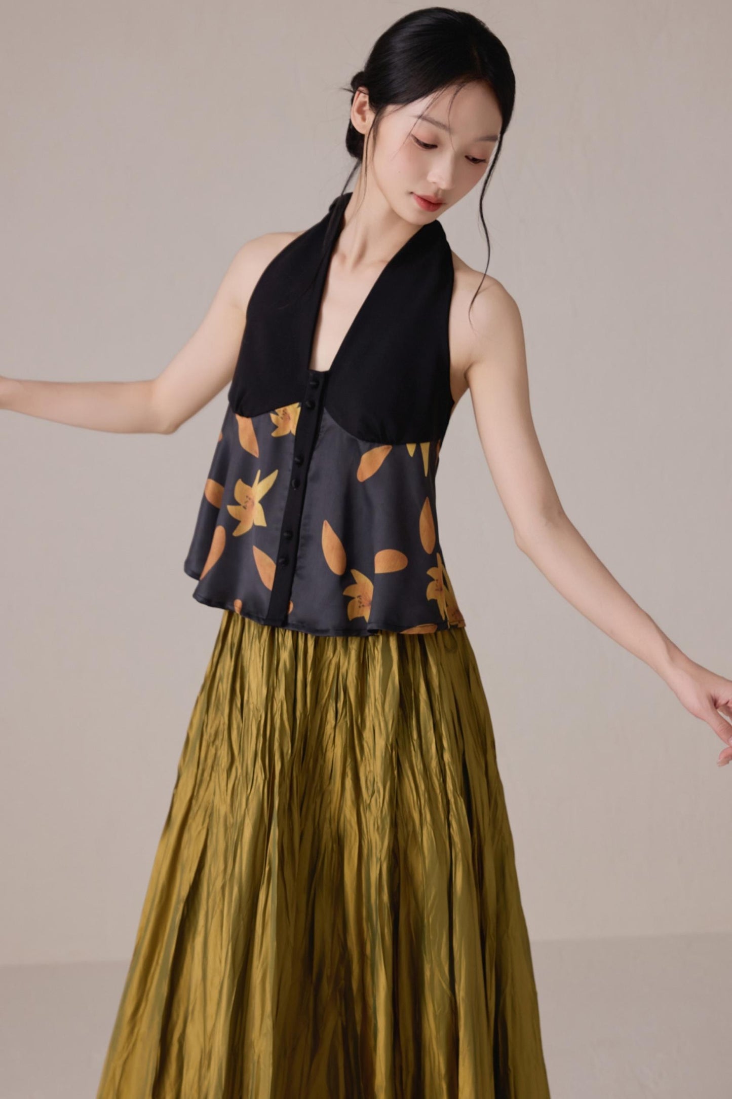 Moonlight Colorblock Backless Neck Vest