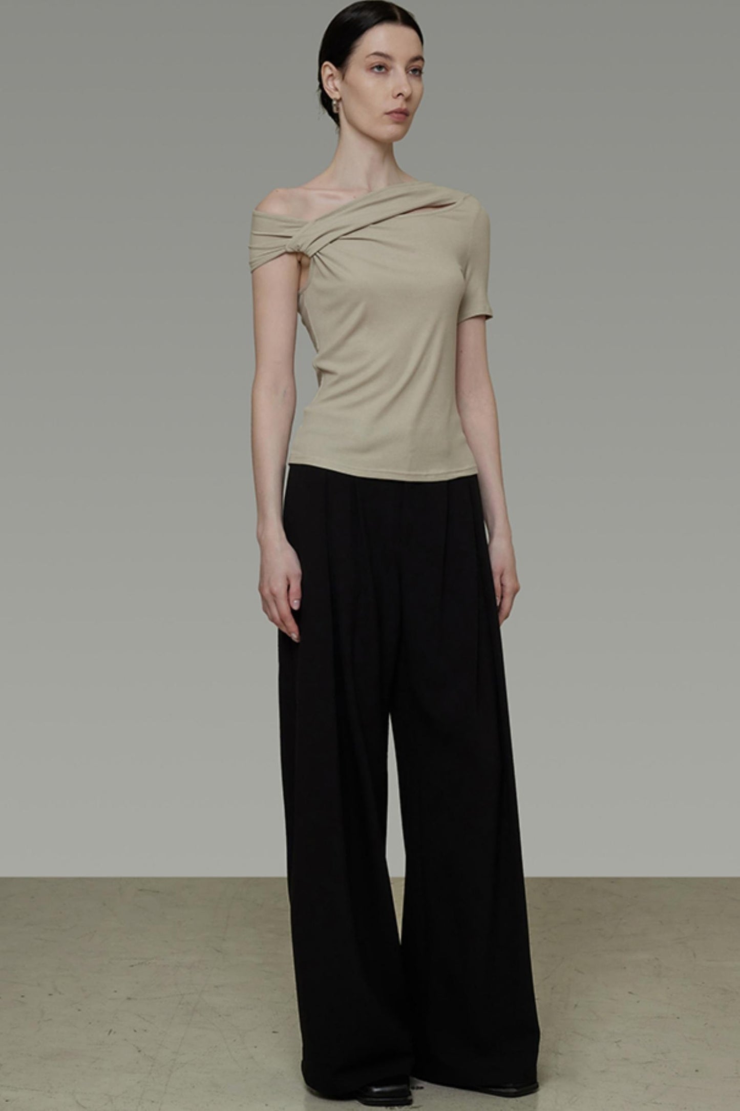 Shoulder Design Tank