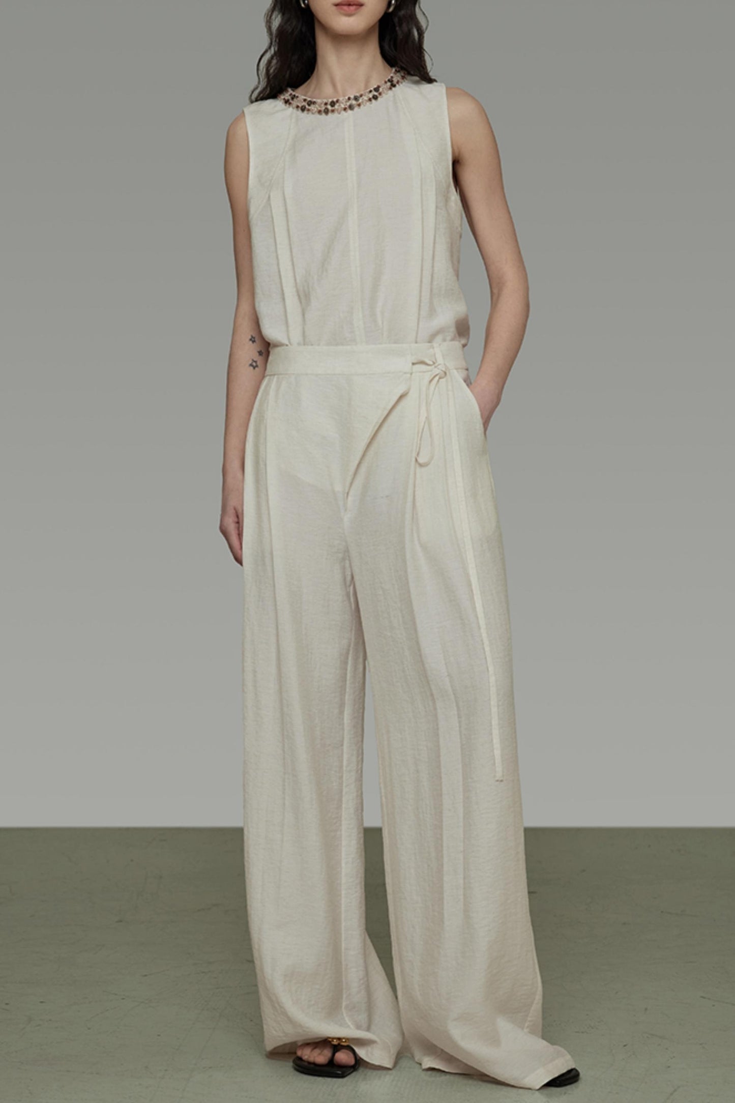 Simple Union Collar Vest