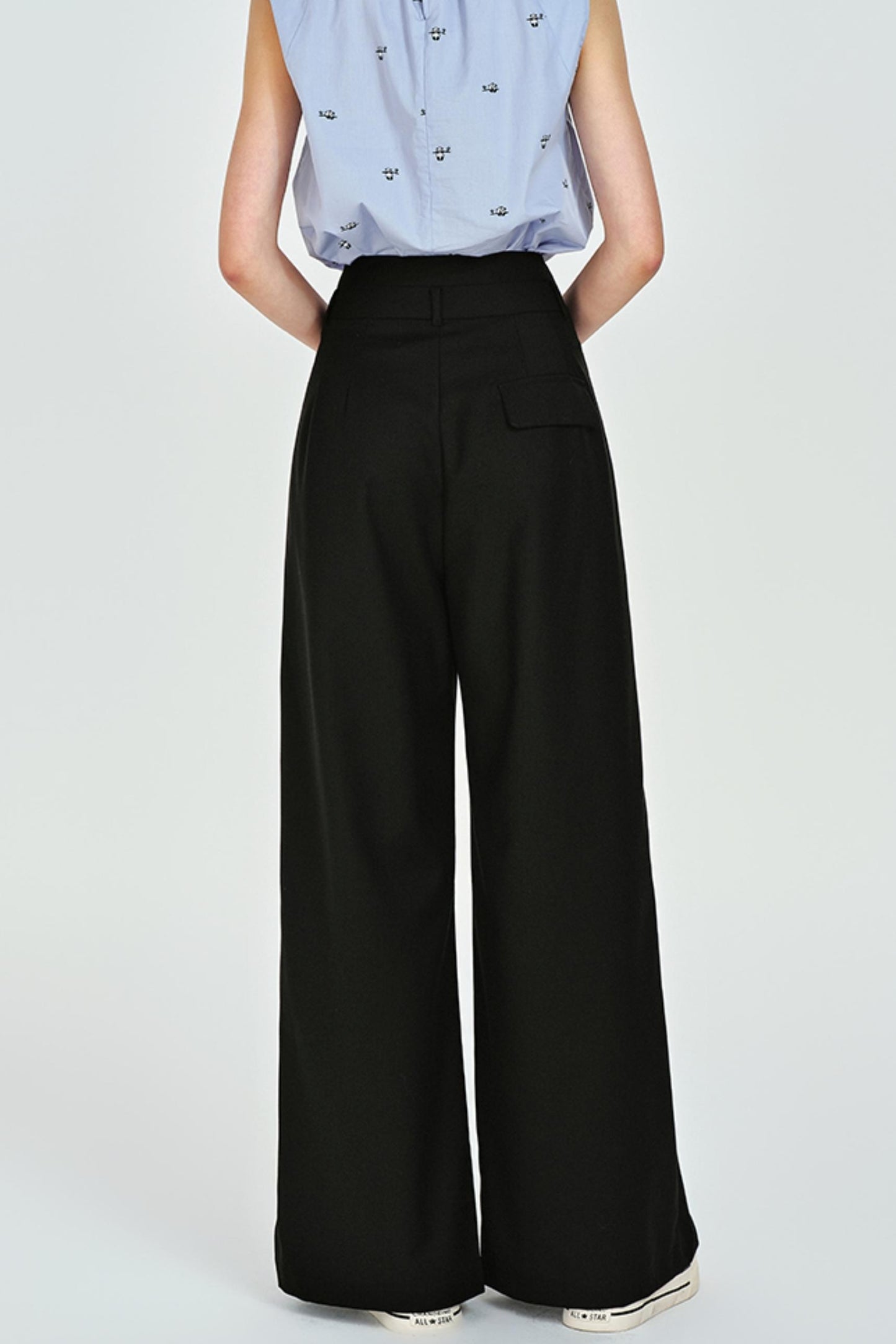 Effortless Wide-Leg Pants