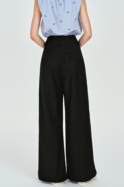 Effortless Wide-Leg Pants
