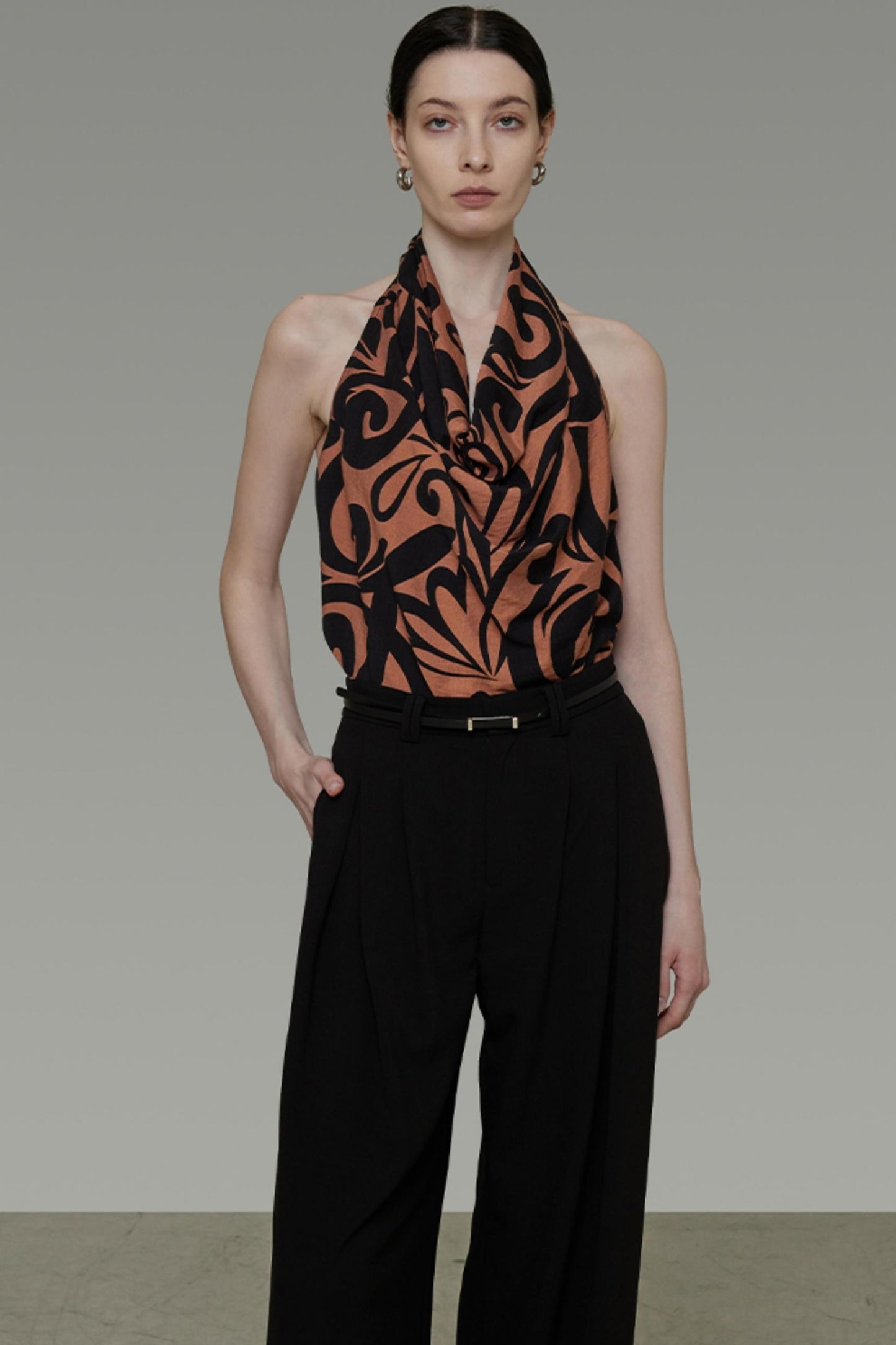 Swing Neck Strapless Summer Top