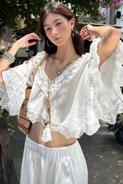 Floral Lace Resort Set-Up