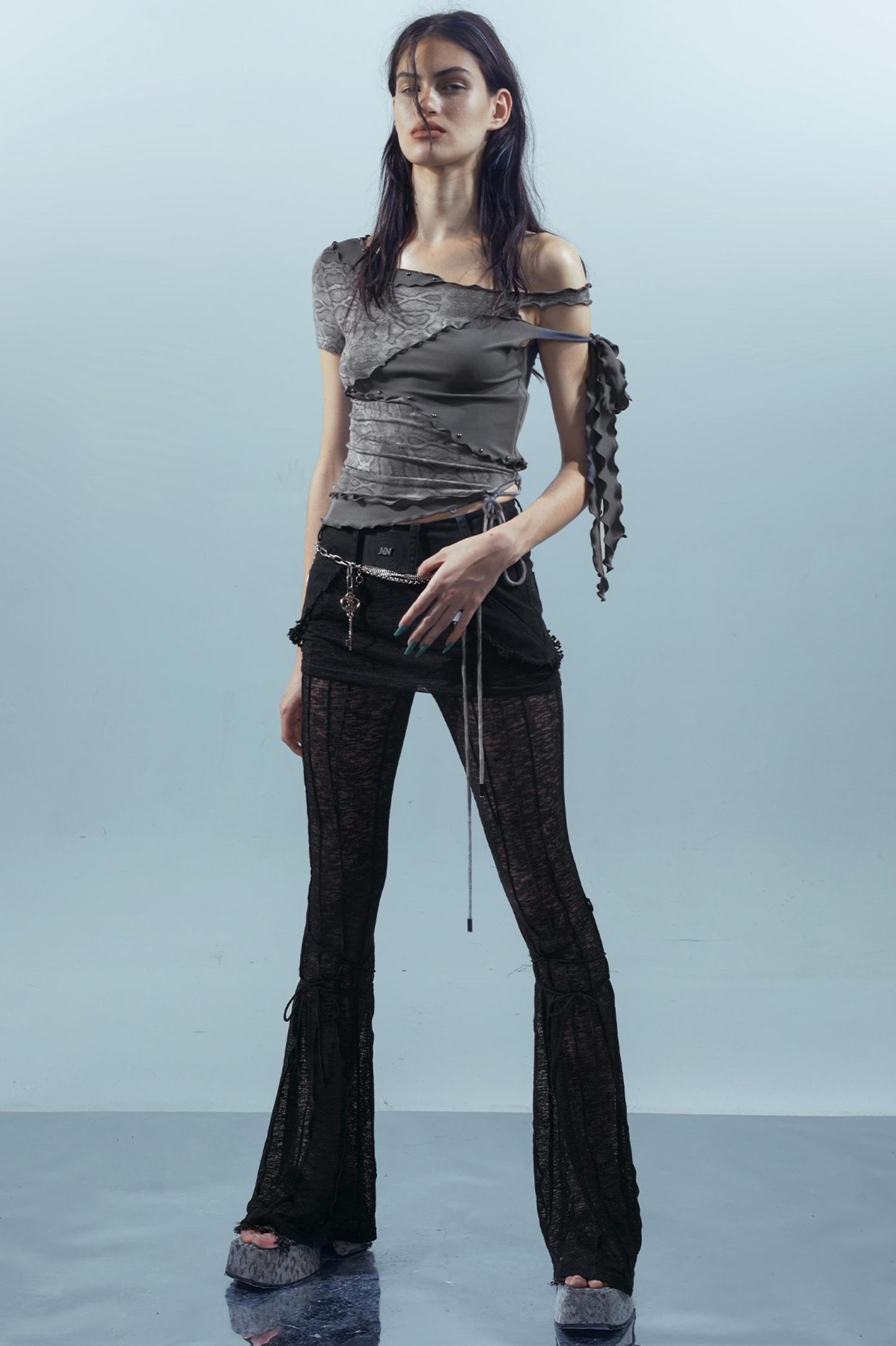 Spliced Rivet Short Sleeve Tee