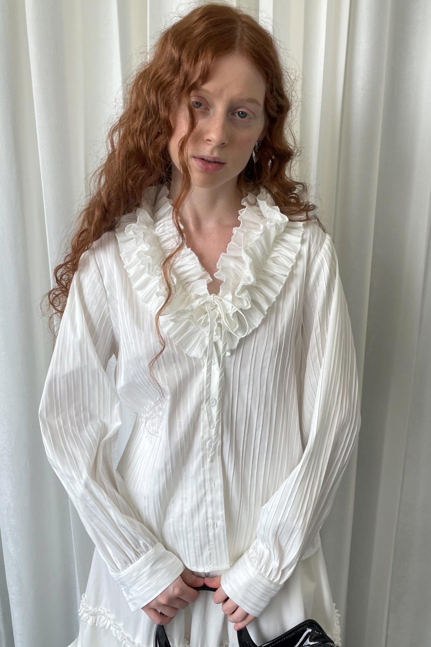 Big Lace Tie Long Sleeve Shirt