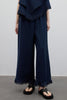 Marineblaue Hosen