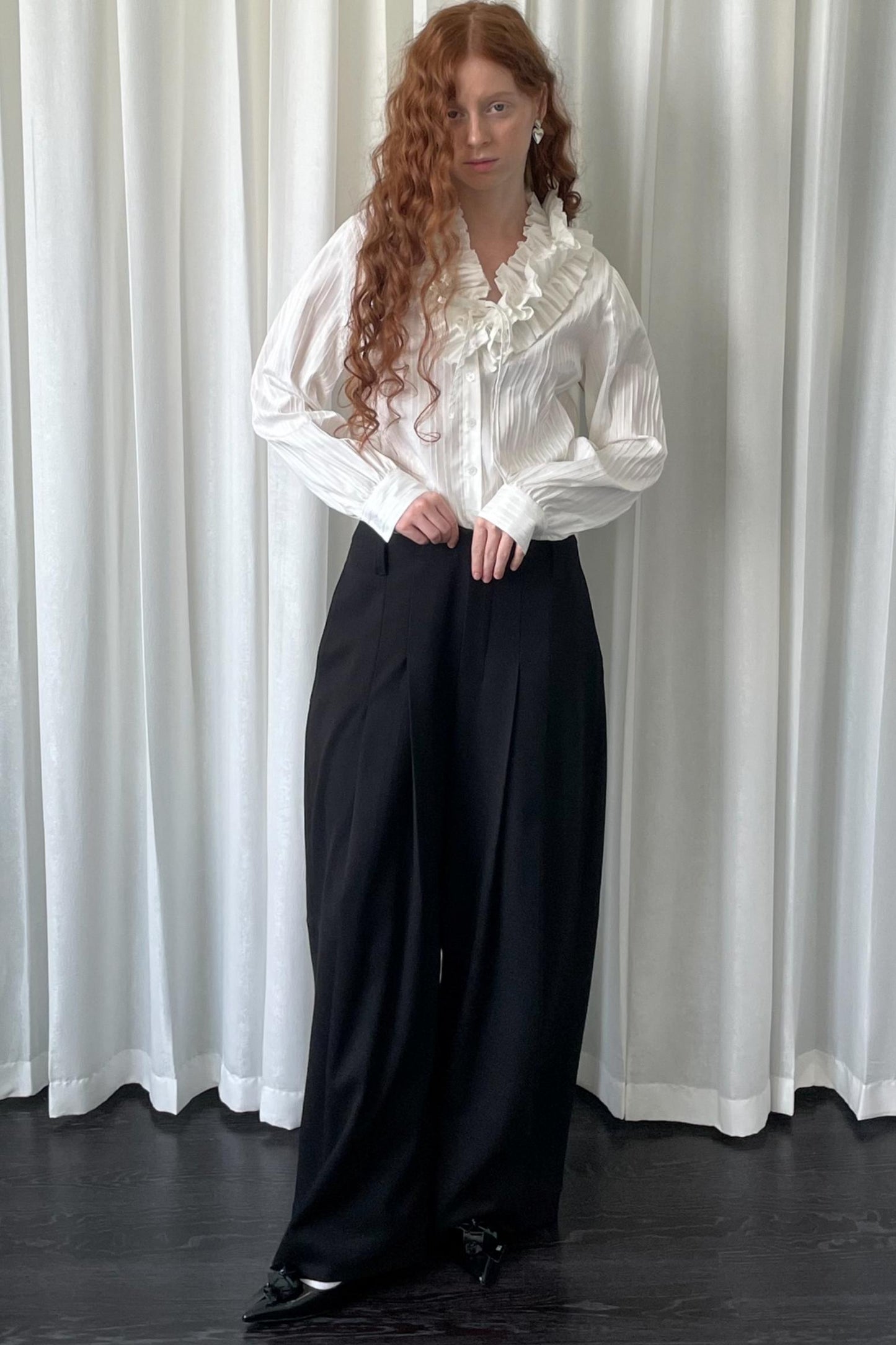 Big Lace Tie Long Sleeve Shirt