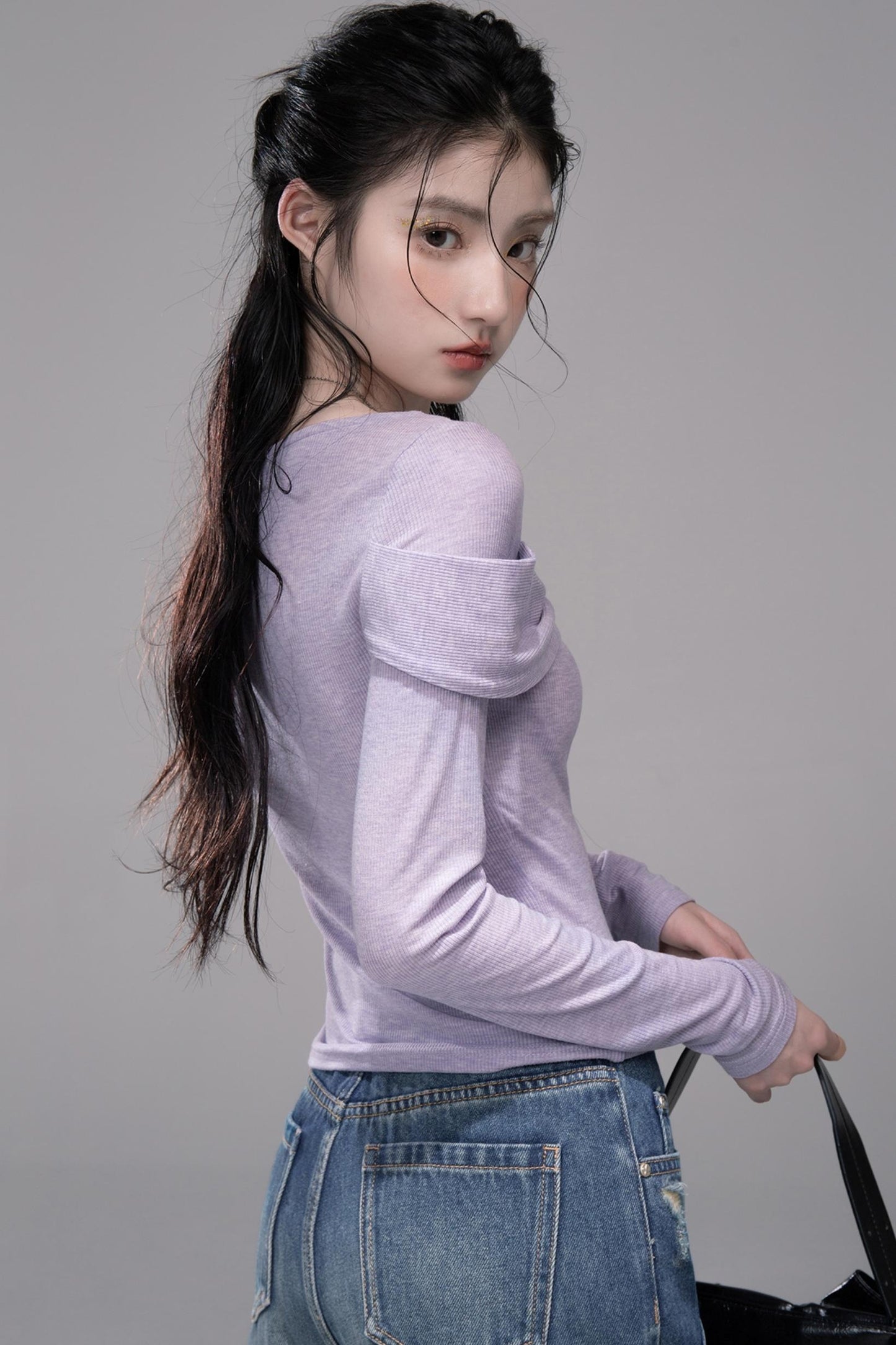 Diagonal Silhouette Long Sleeve Knit Top