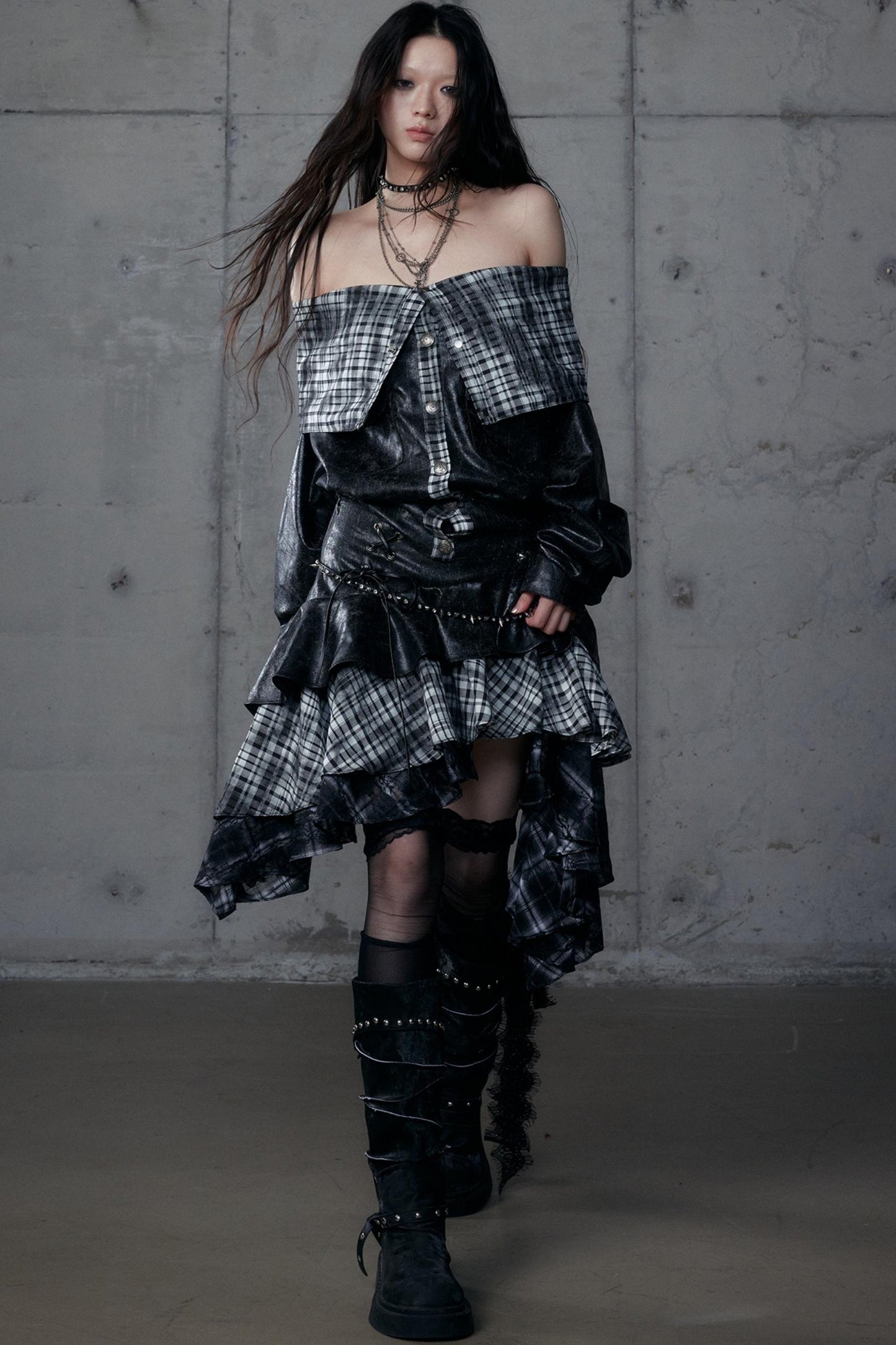 Dark Retro Plaid Leather Skirt