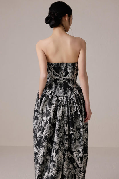 Retro Chic Strapless Dress