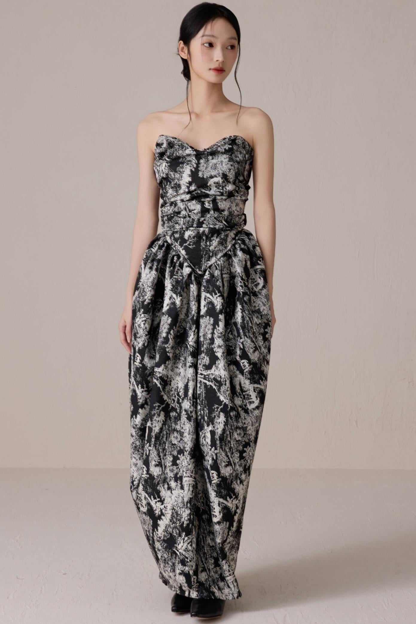 Retro Chic Strapless Dress