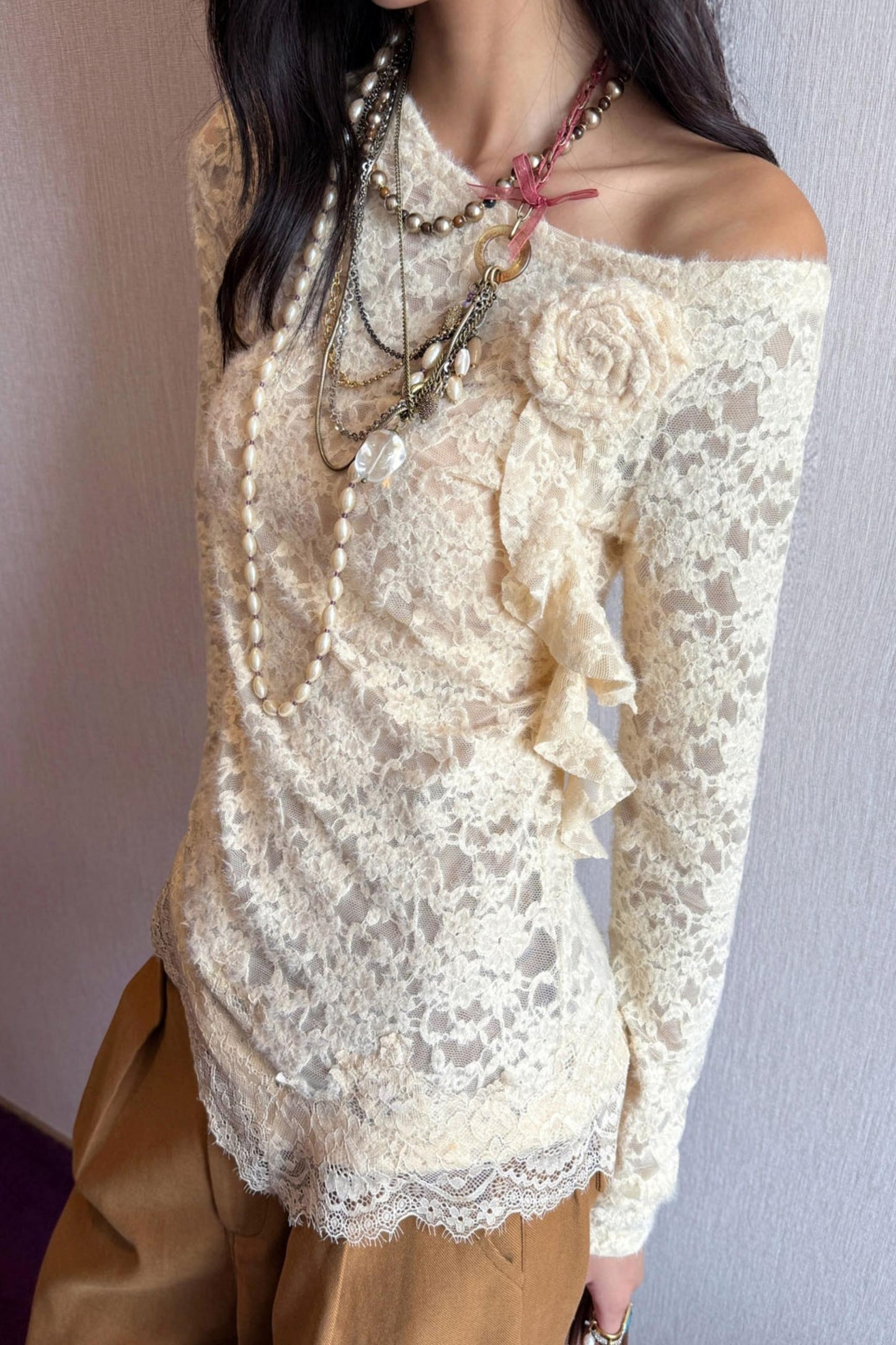 Retro Lace Long Sleeves Top