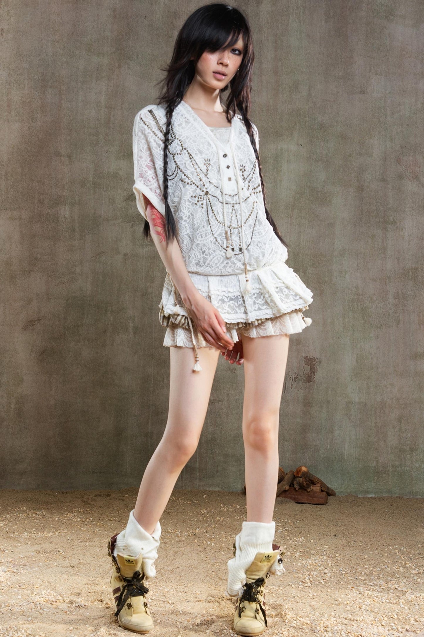 Earthy Orange Belt With Retro Lace Shirt Set-Up