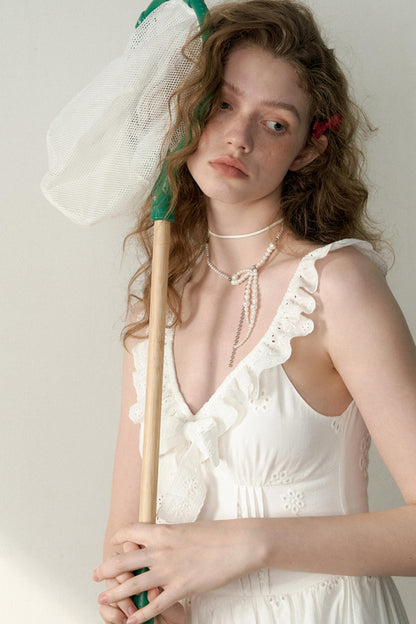 Elegance White V-Neck Ribbon Dress