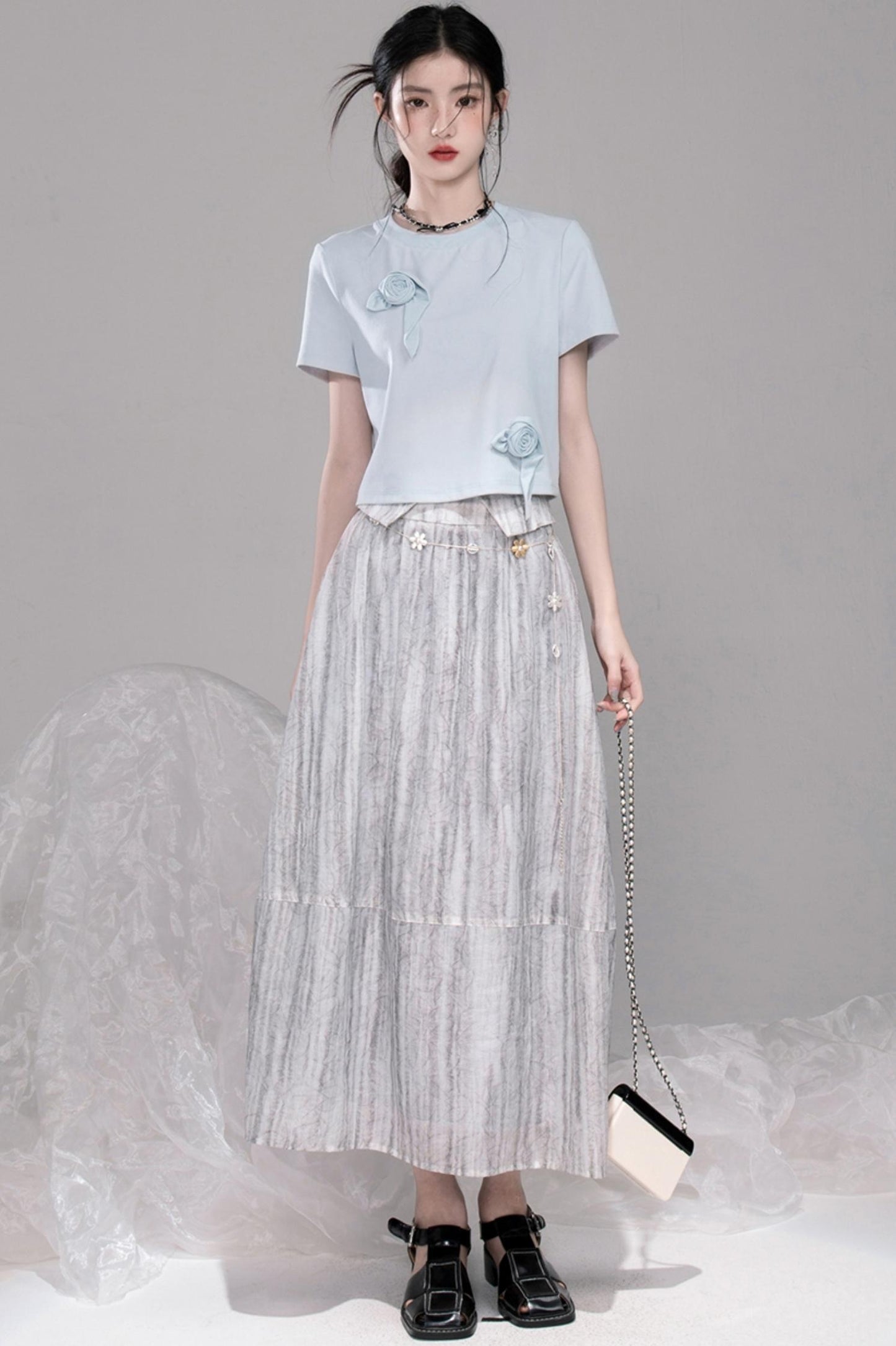 Sophisticated Three-Dimensional T-Shirt