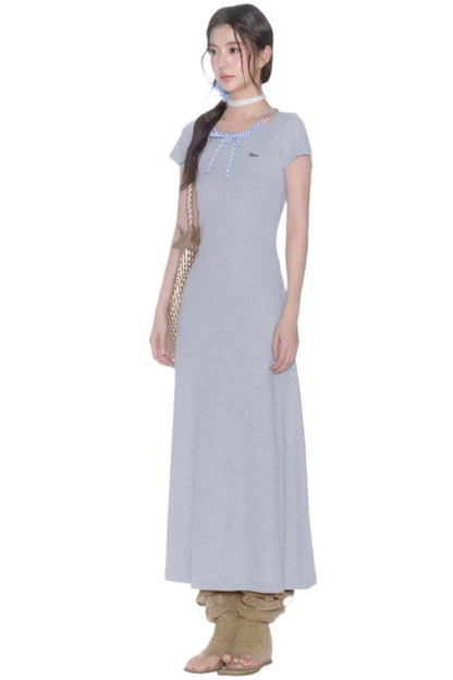 Schmal geschnittenes, einfarbiges, langes Kleid