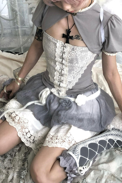 Flower Lantern Cake Skirt Set-Up