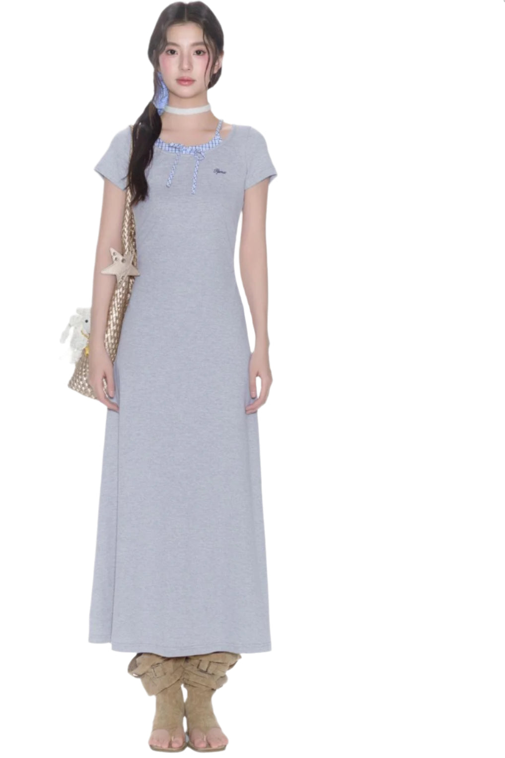 Schmal geschnittenes, einfarbiges, langes Kleid