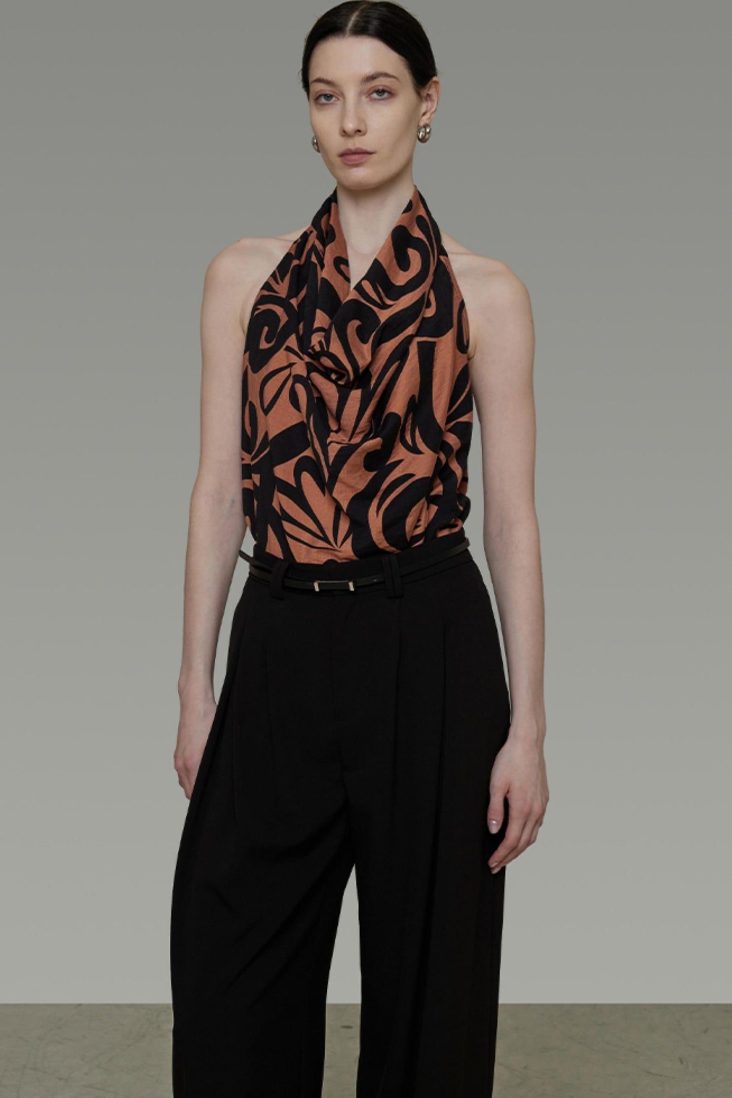 Swing Neck Strapless Summer Top