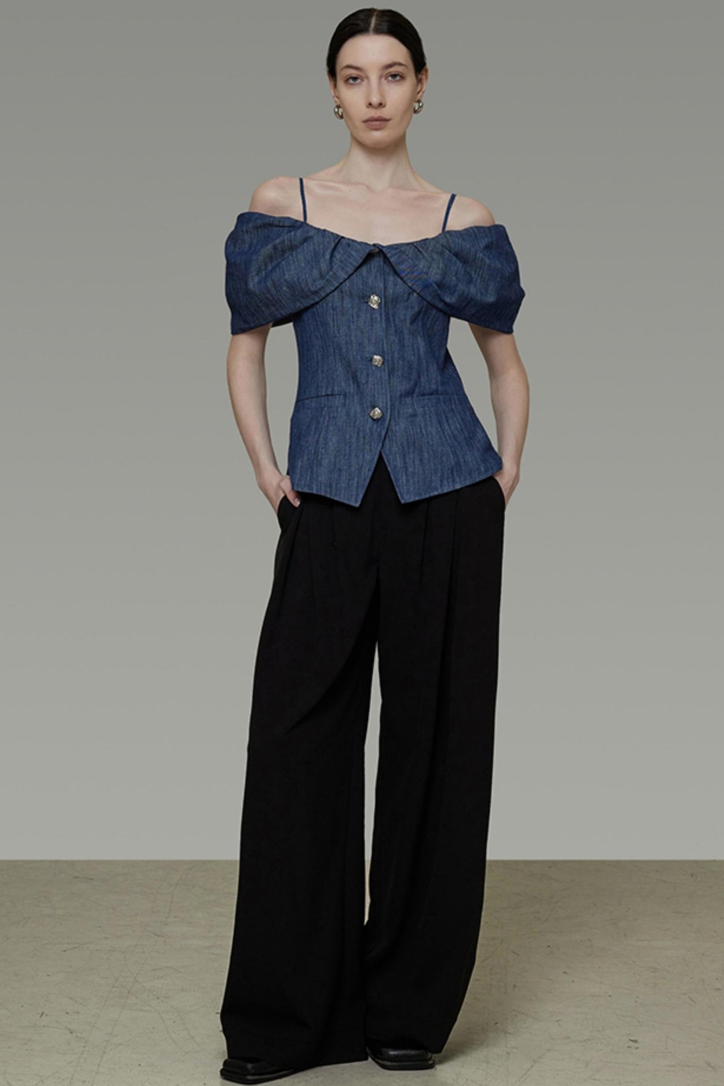 One-Shoulder Bubble Sleeve Top