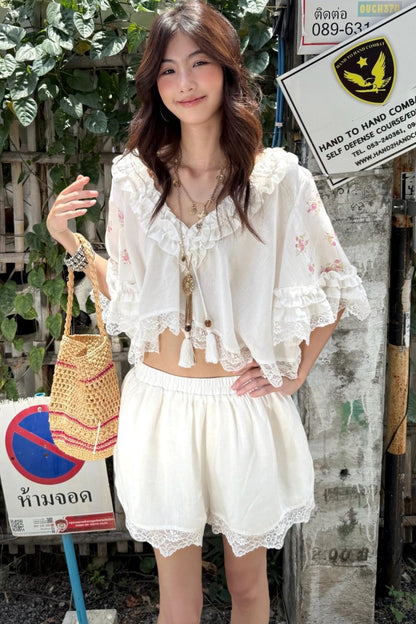 Floral Lace Resort Set-Up