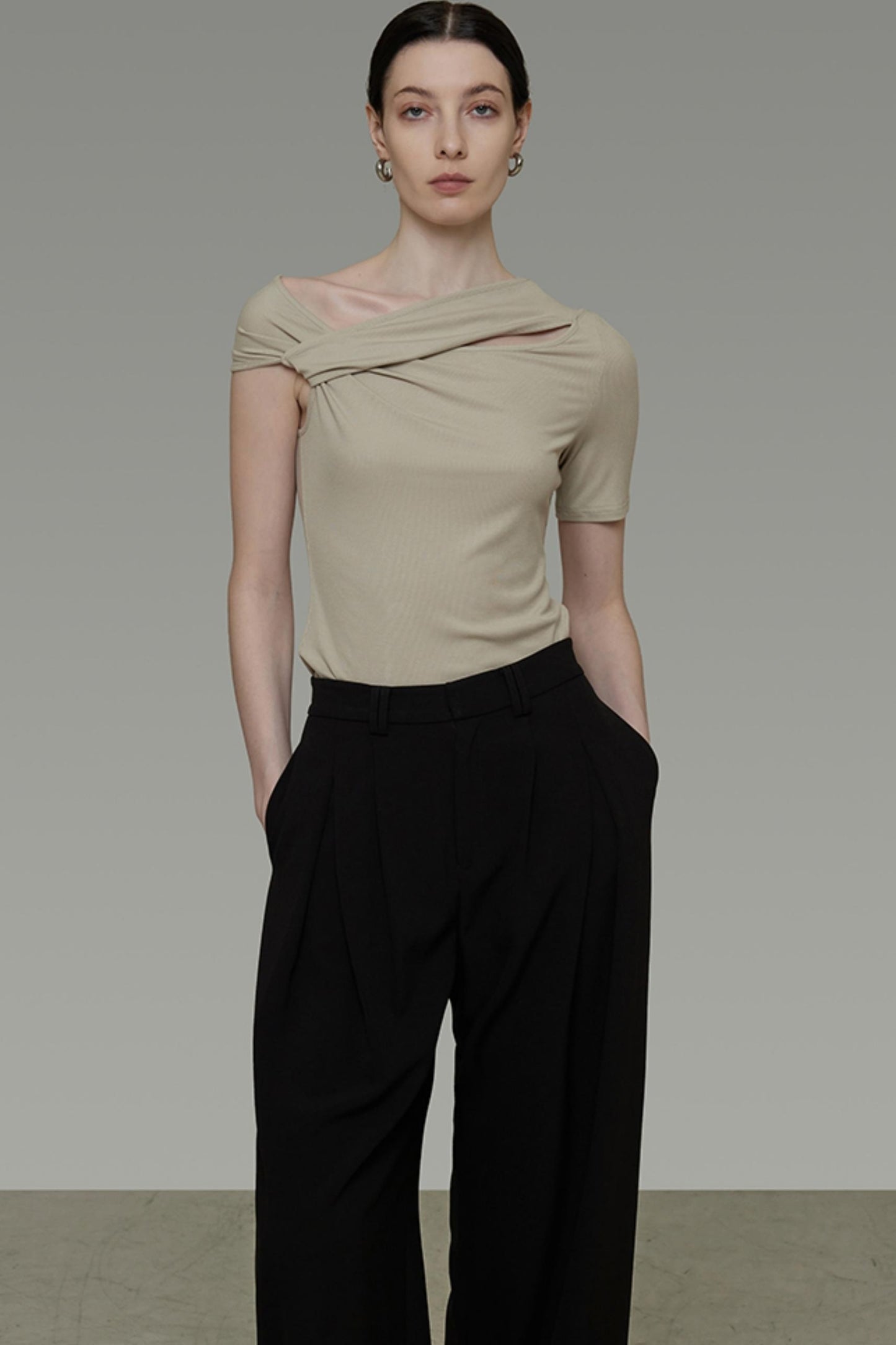 Shoulder Design Tank