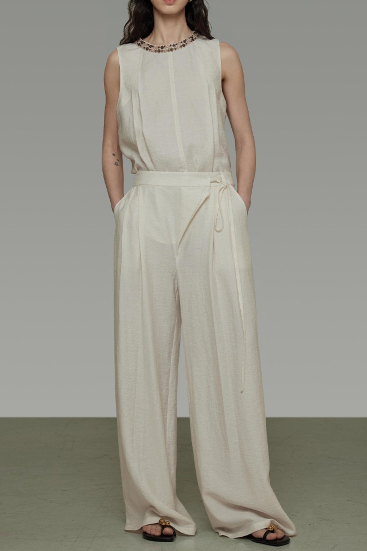 Simple Union Collar Vest