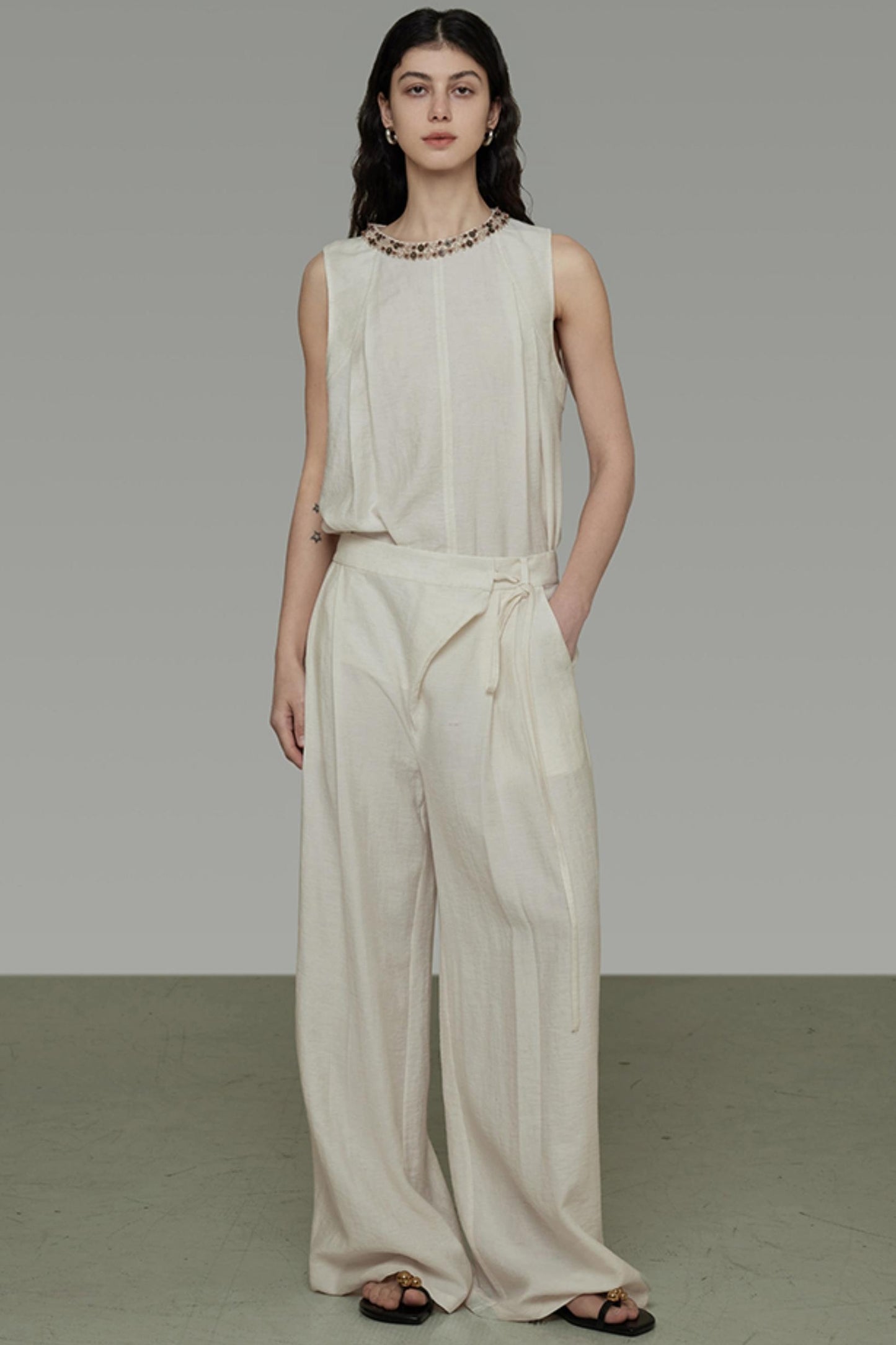 Simple Union Collar Vest