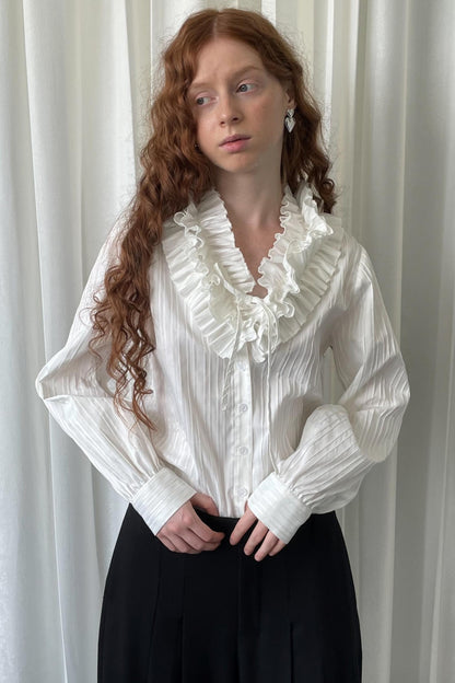 Big Lace Tie Long Sleeve Shirt