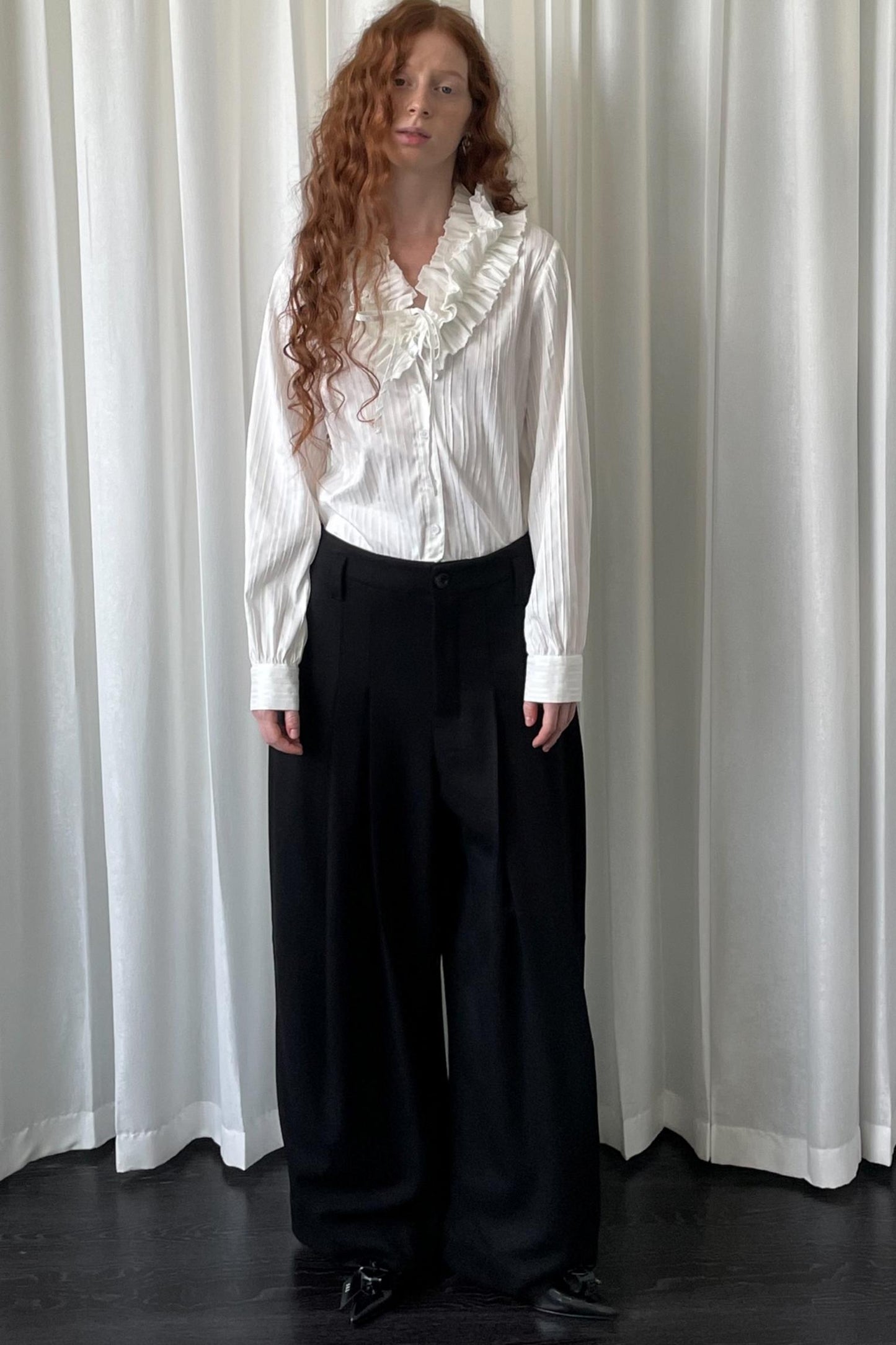 Big Lace Tie Long Sleeve Shirt