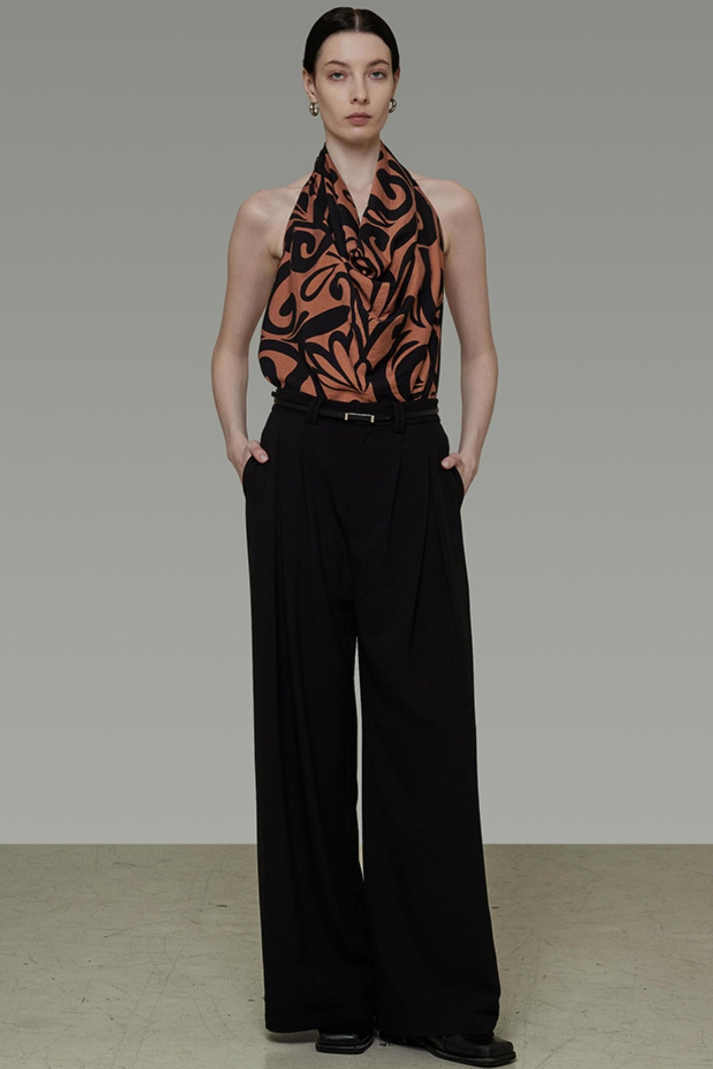 Swing Neck Strapless Summer Top