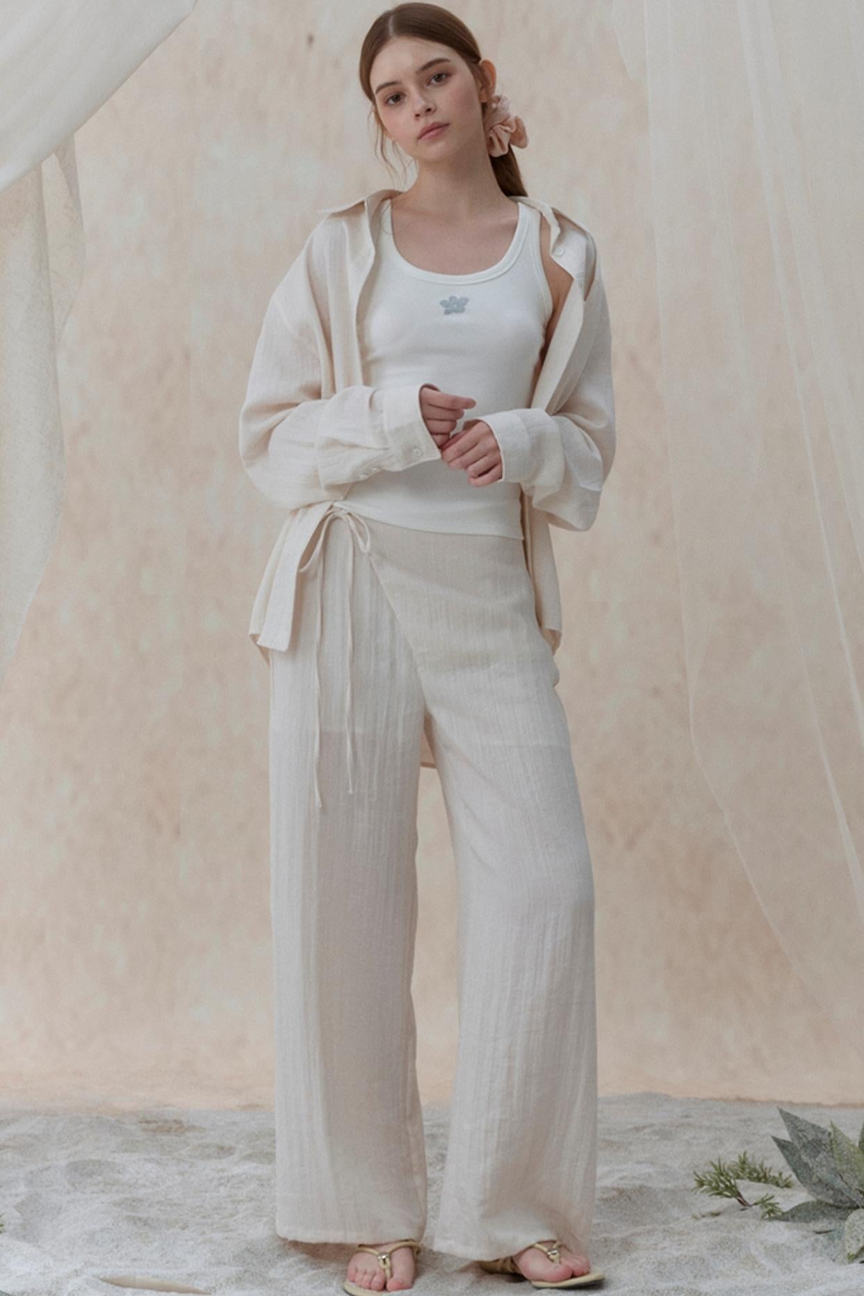 Pleatless Lapel Wide-Leg Trousers