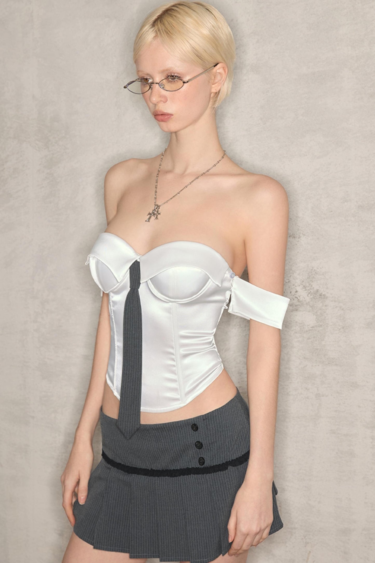 Spicy Striped Pleated Skirt