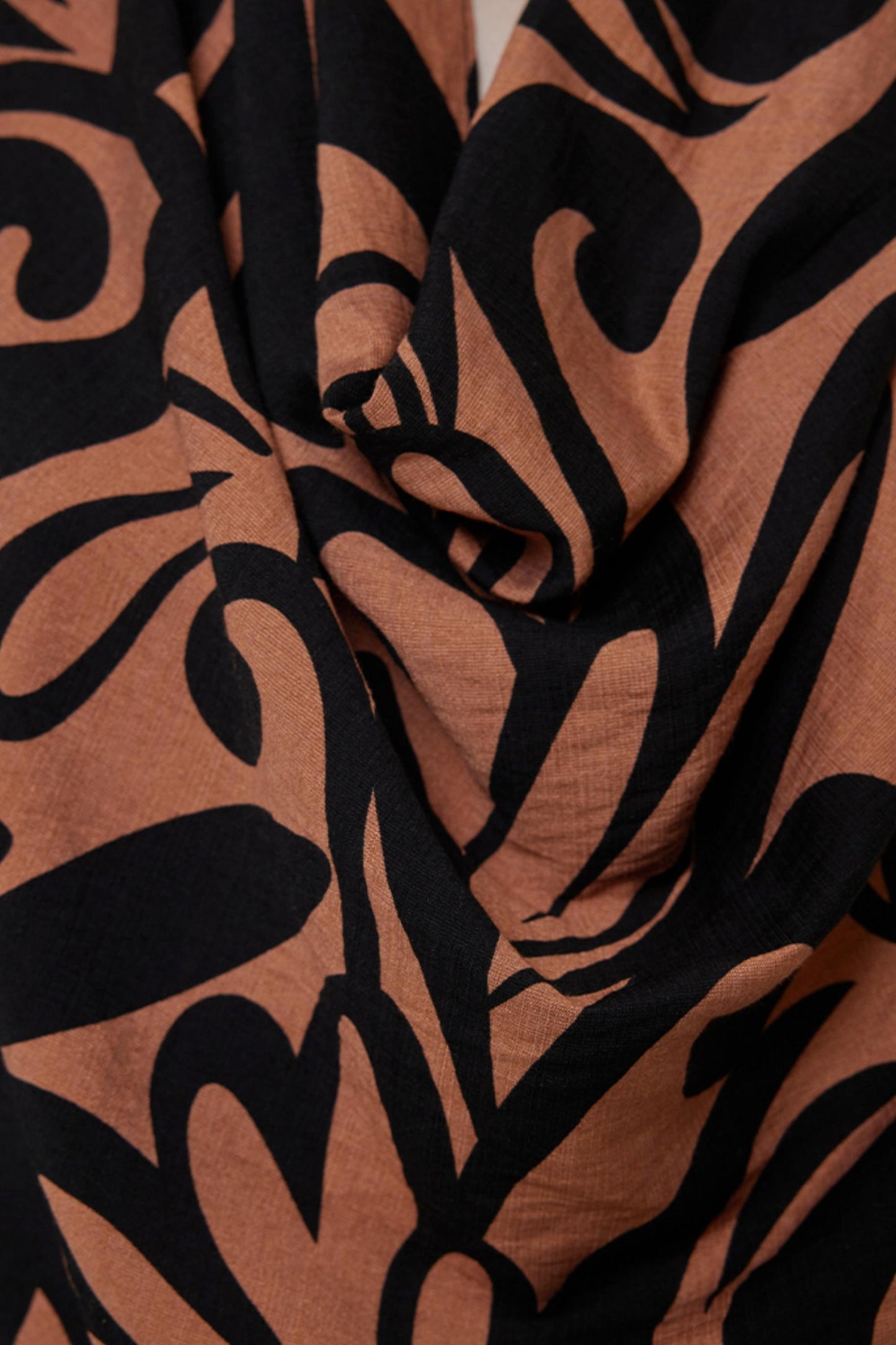 Swing Neck Strapless Summer Top