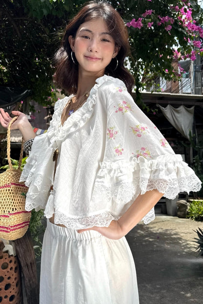 Floral Lace Resort Set-Up