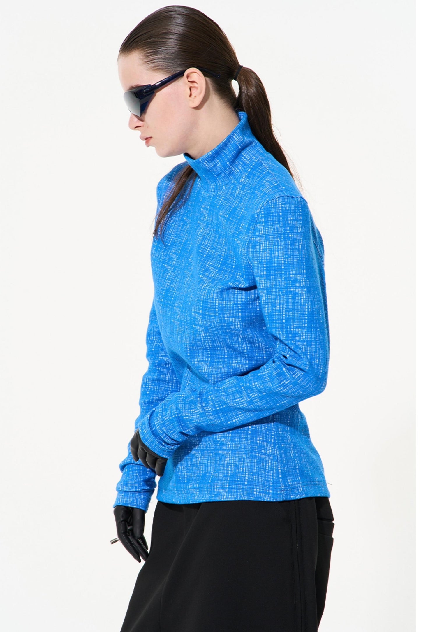 Minimalist Stand Collar Tee