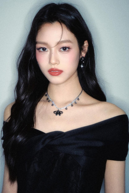 Zirconia Bow Necklace