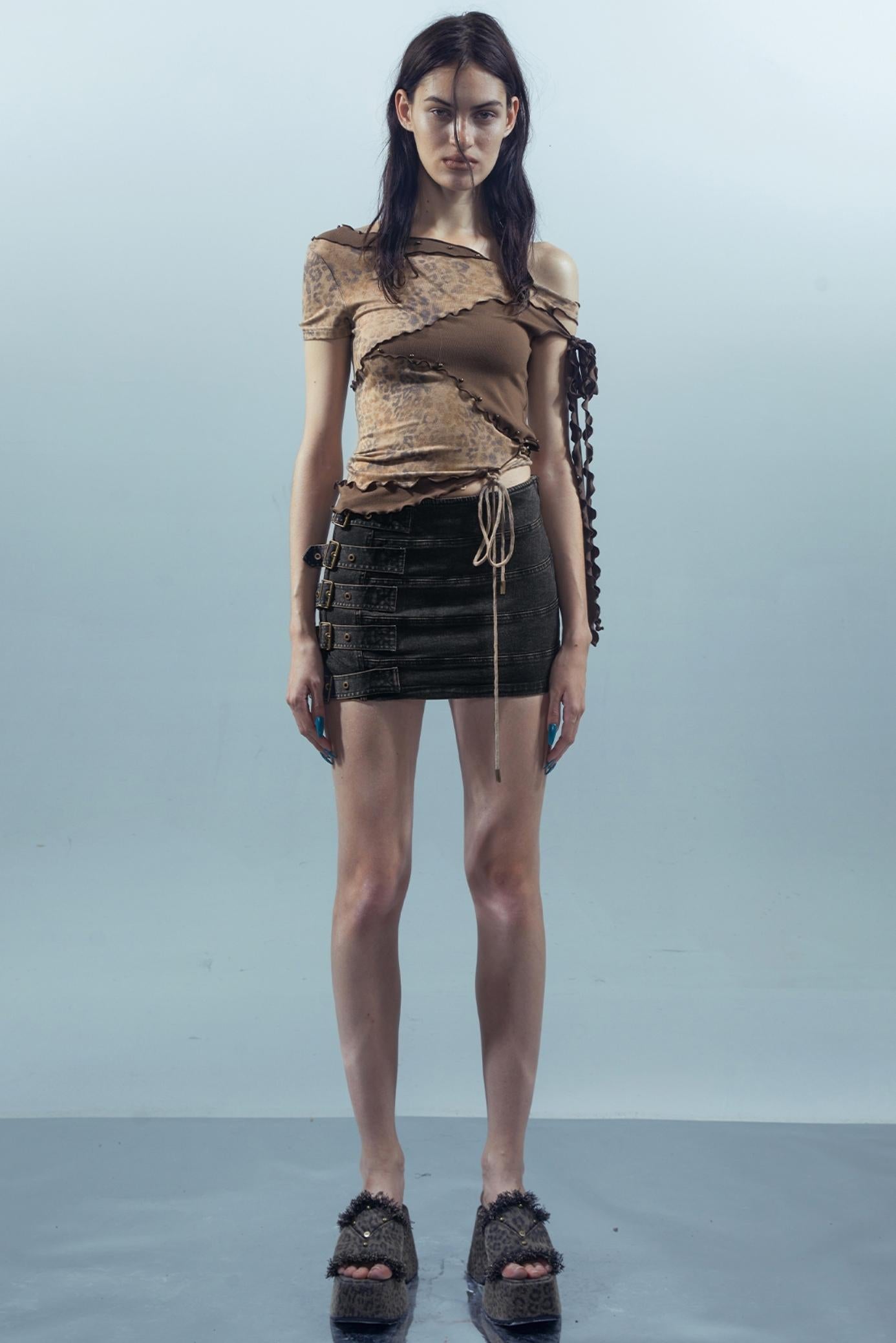 Spliced Rivet Short Sleeve Tee