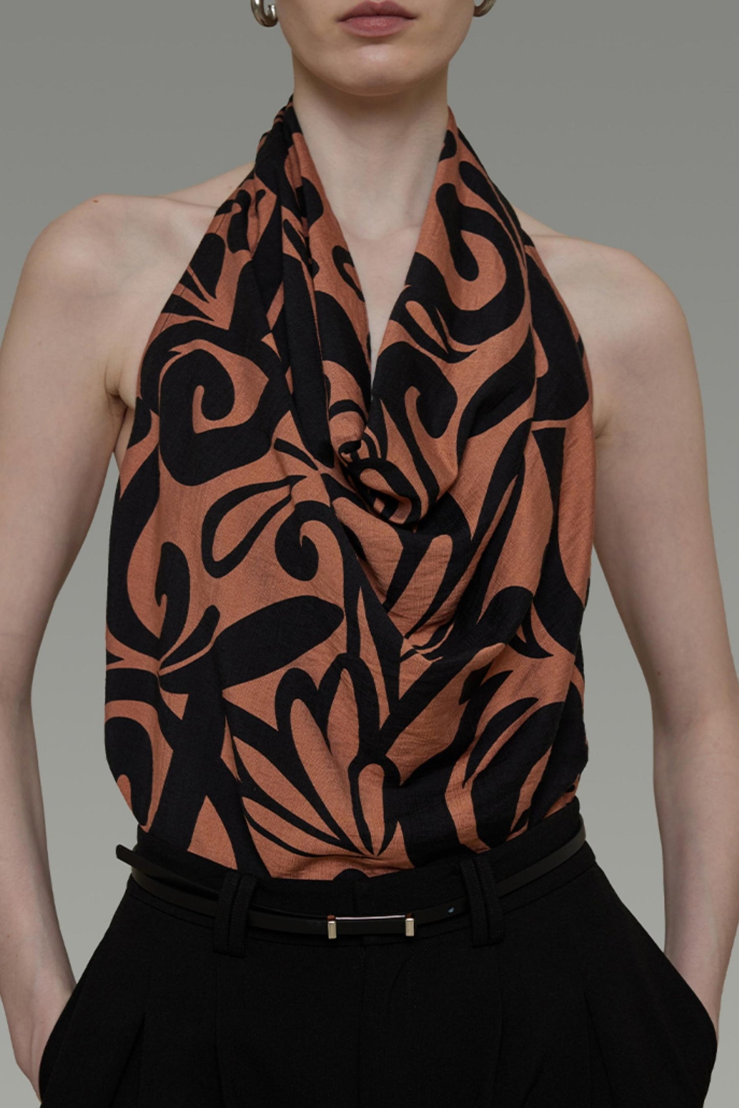 Swing Neck Strapless Summer Top