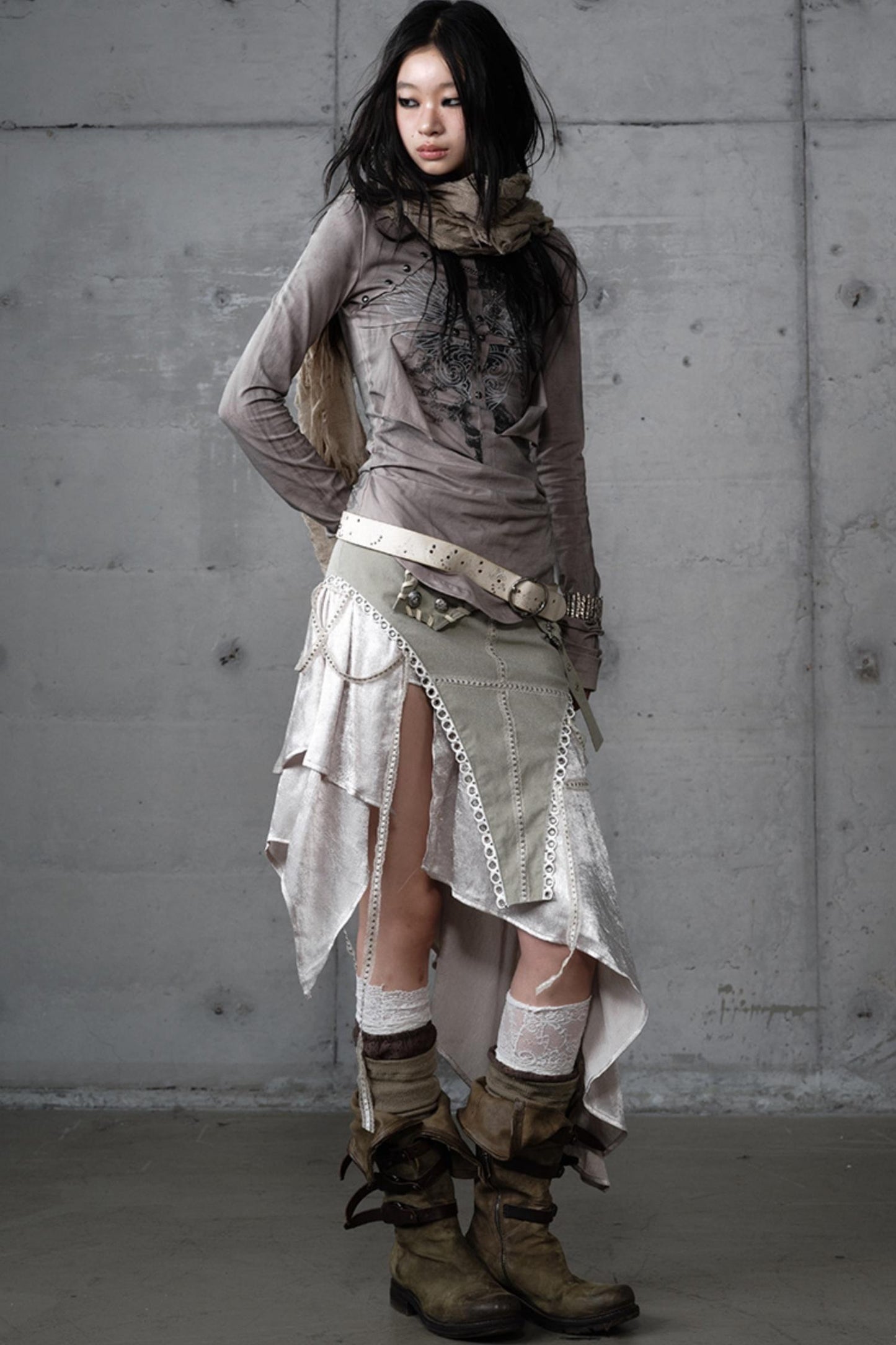 Irregular Leaky Leg Skirt