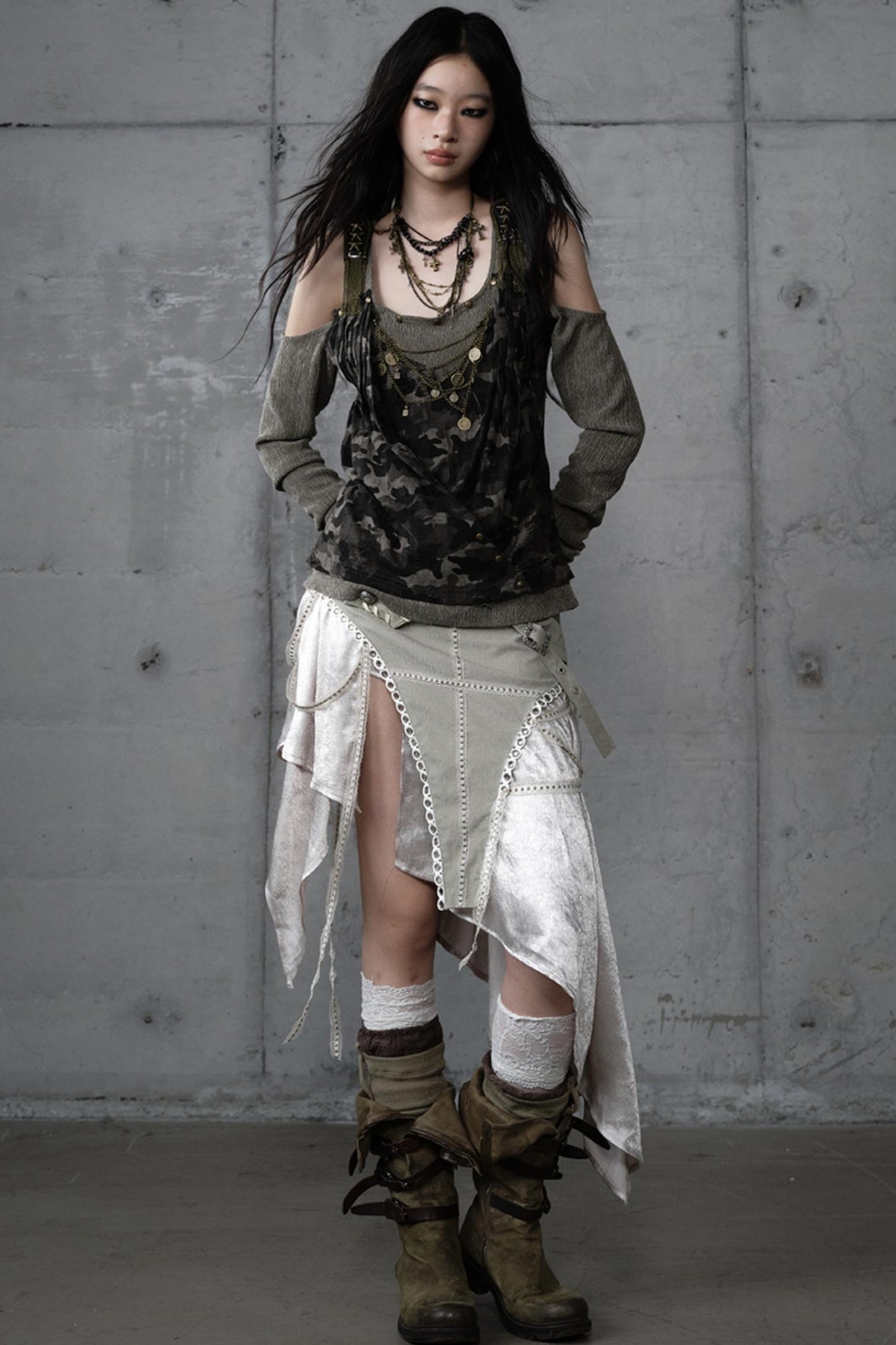 Irregular Leaky Leg Skirt