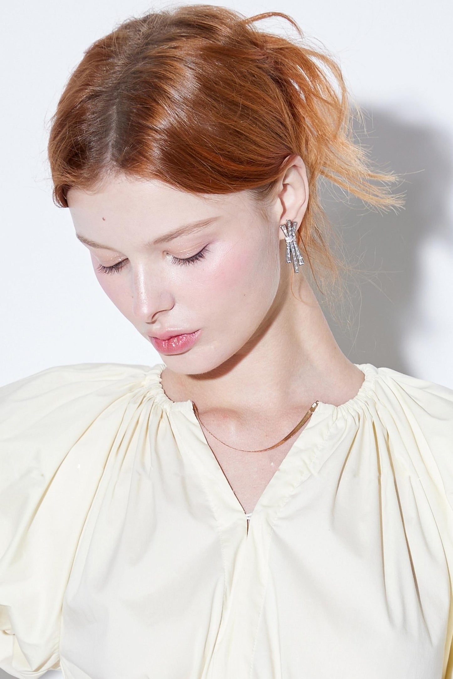 Elegant Cotton-Poplin V-Neck Puff Sleeve Bud Dress