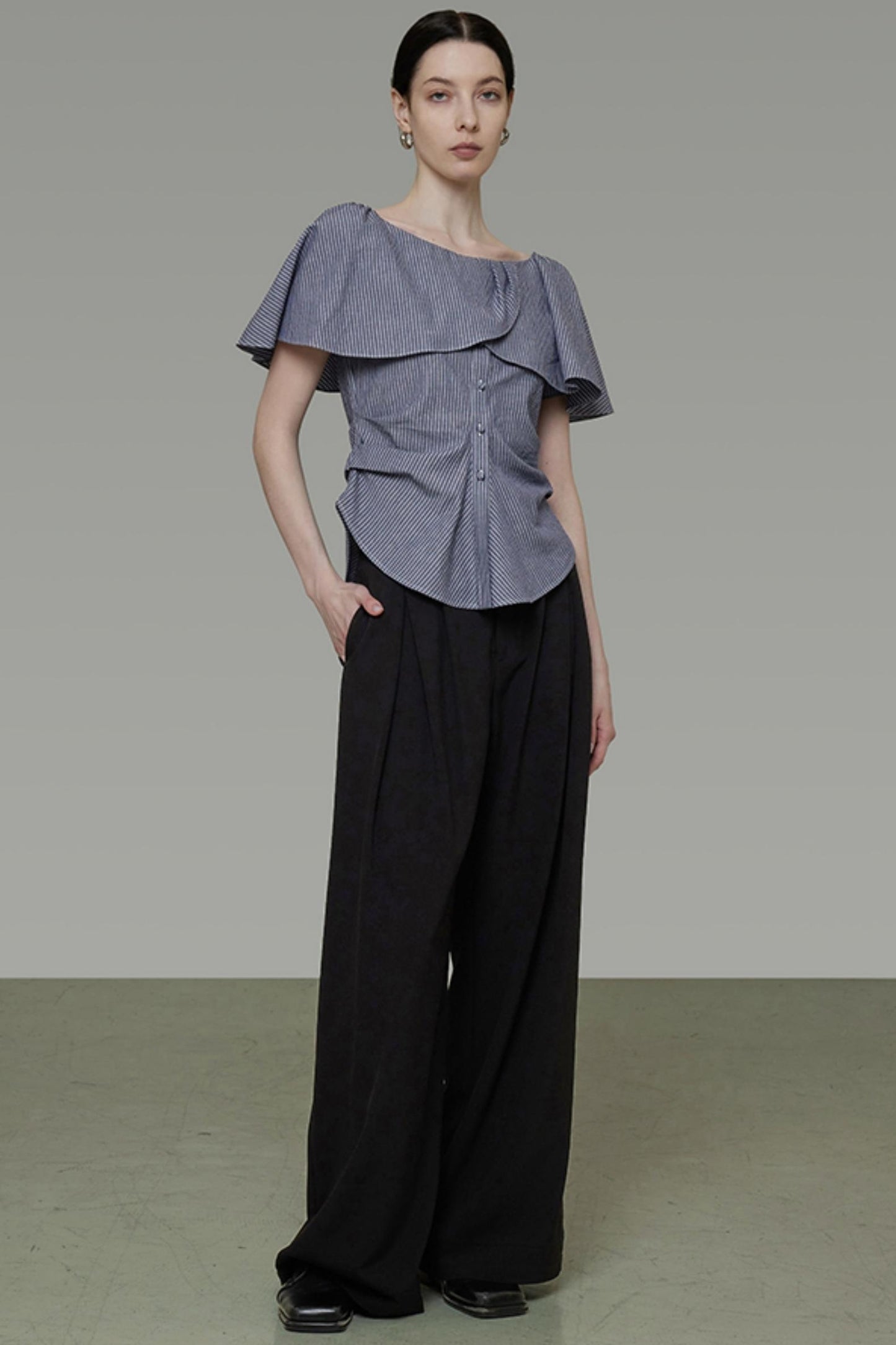 Chic One-Shoulder Lace Stripe Blouse