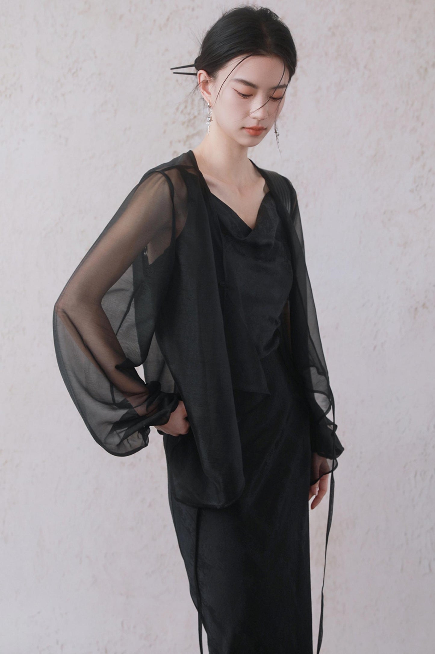 Modern Han-Inspired Suspender Skirt Set-Up