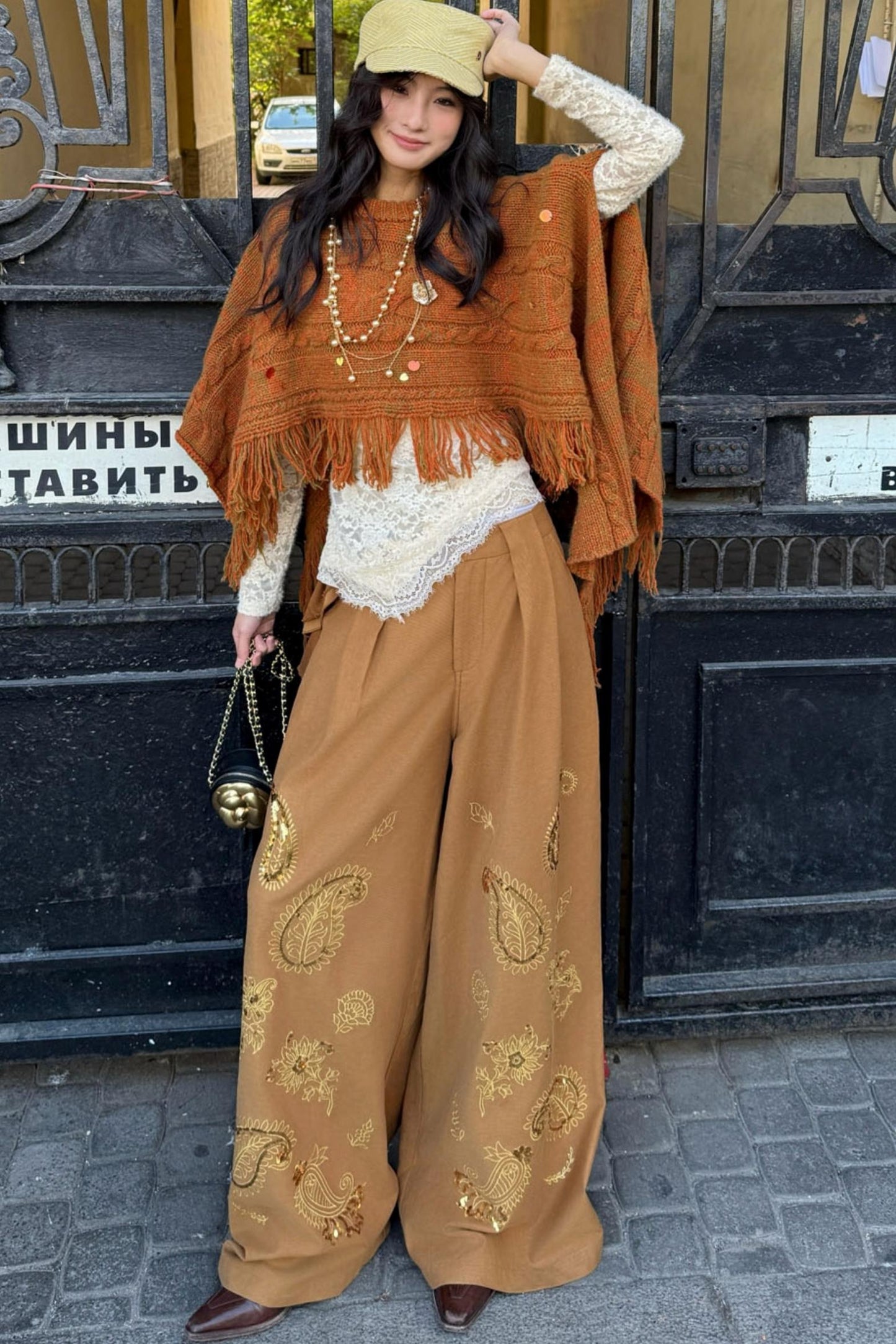 Retro Lace Long Sleeves Top