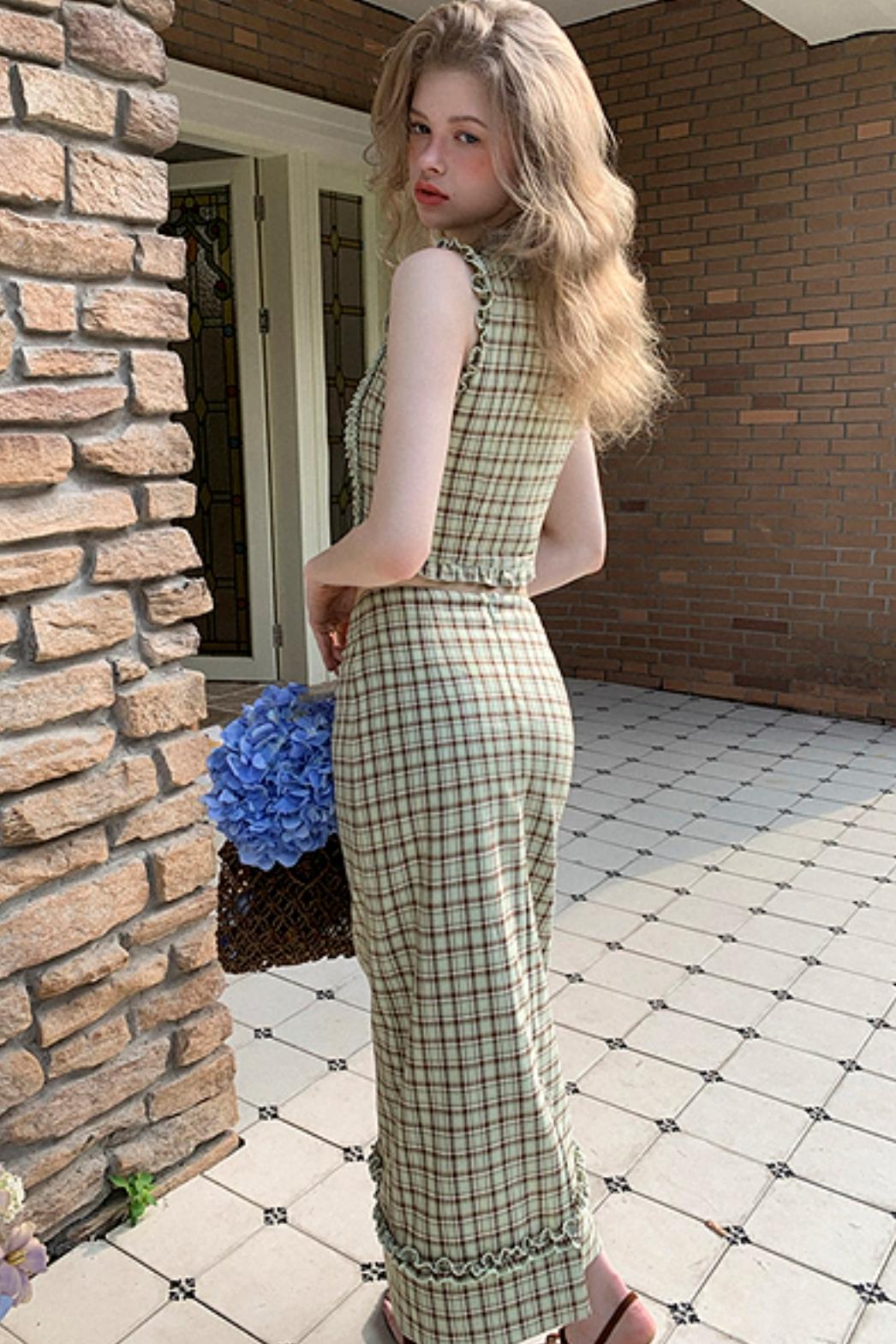 Checked Lace Top & Skirt Set-Up